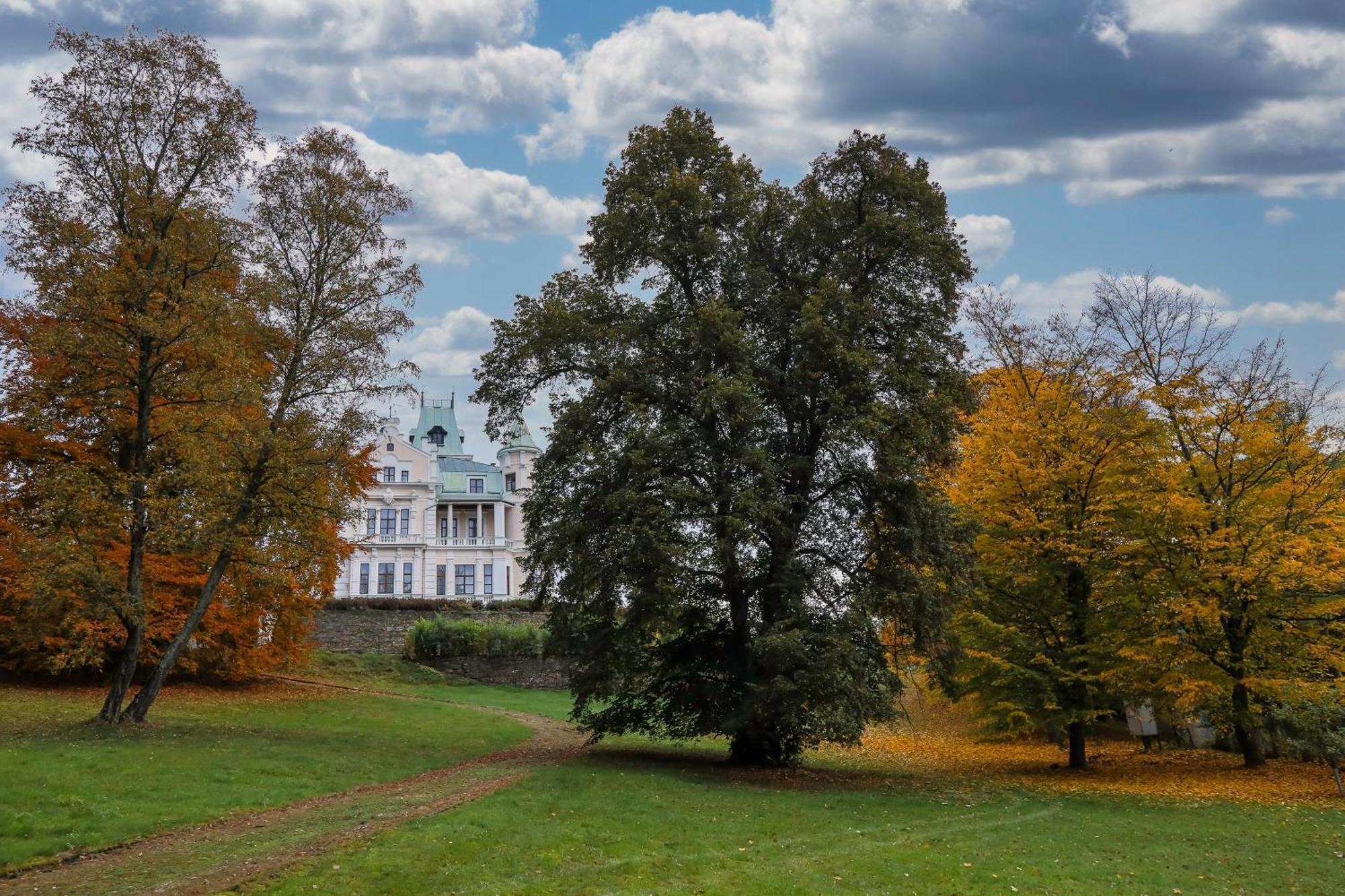 Pension U Golfu Cihelny Karlovy Vary Kültér fotó