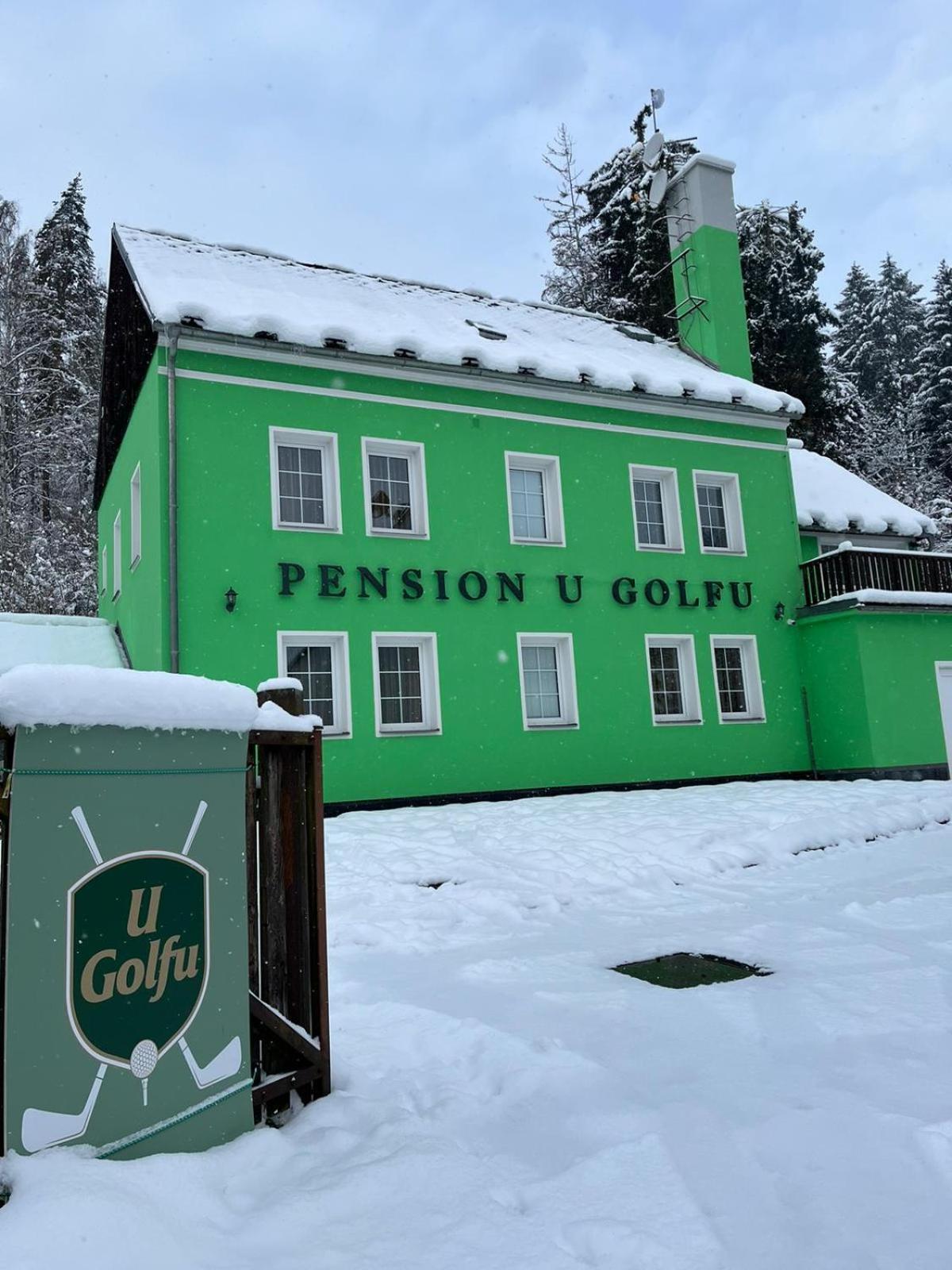 Pension U Golfu Cihelny Karlovy Vary Kültér fotó