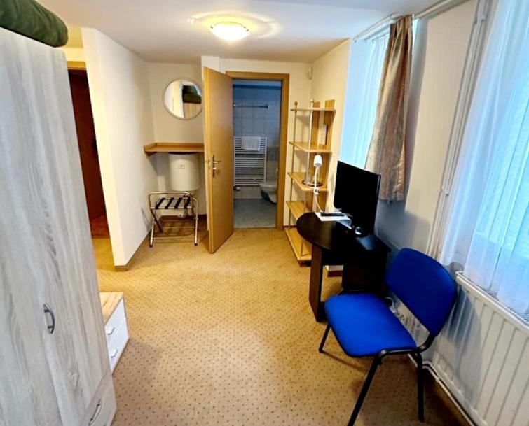 Pension U Golfu Cihelny Karlovy Vary Kültér fotó
