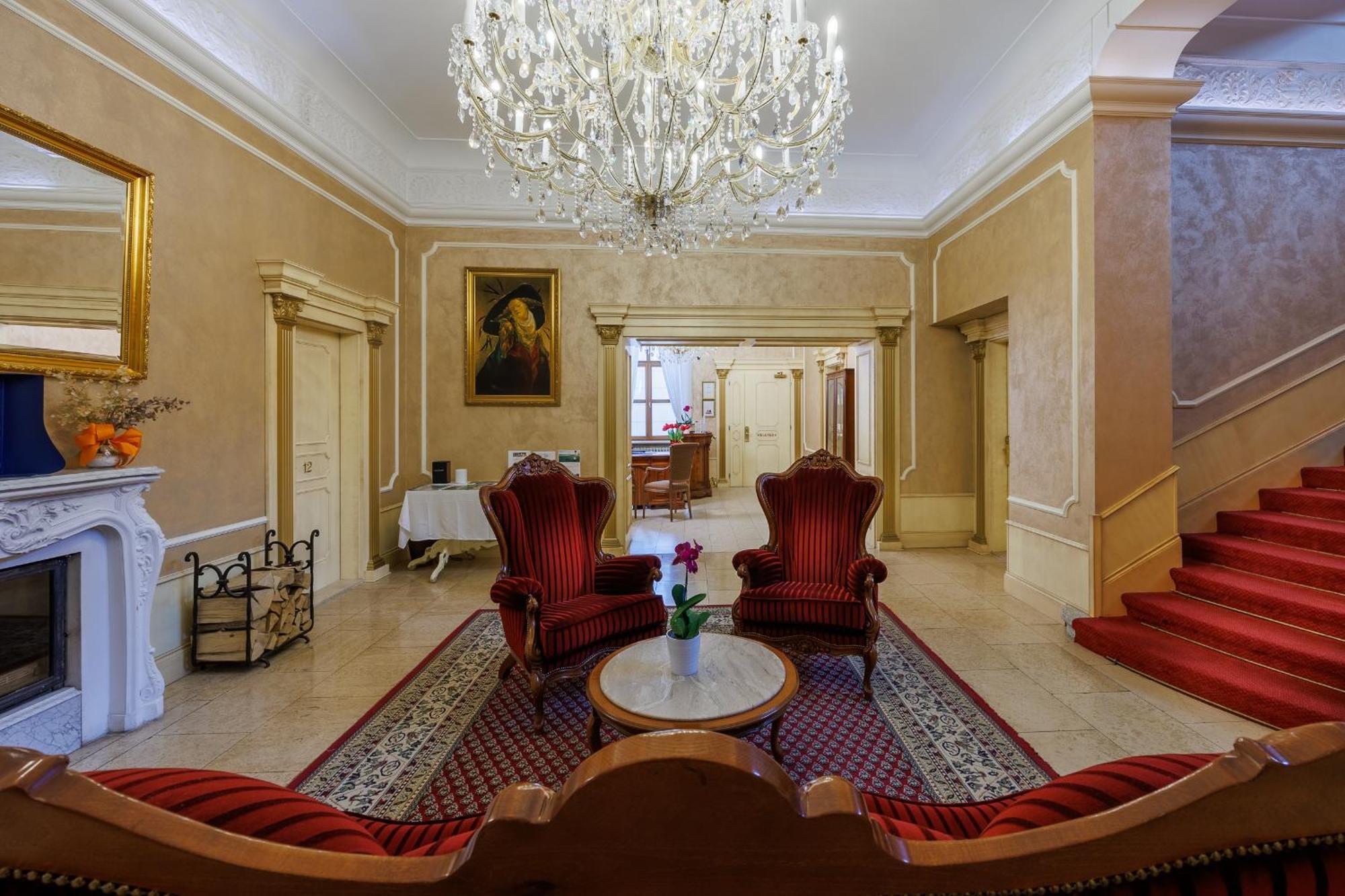 Pension U Golfu Cihelny Karlovy Vary Kültér fotó