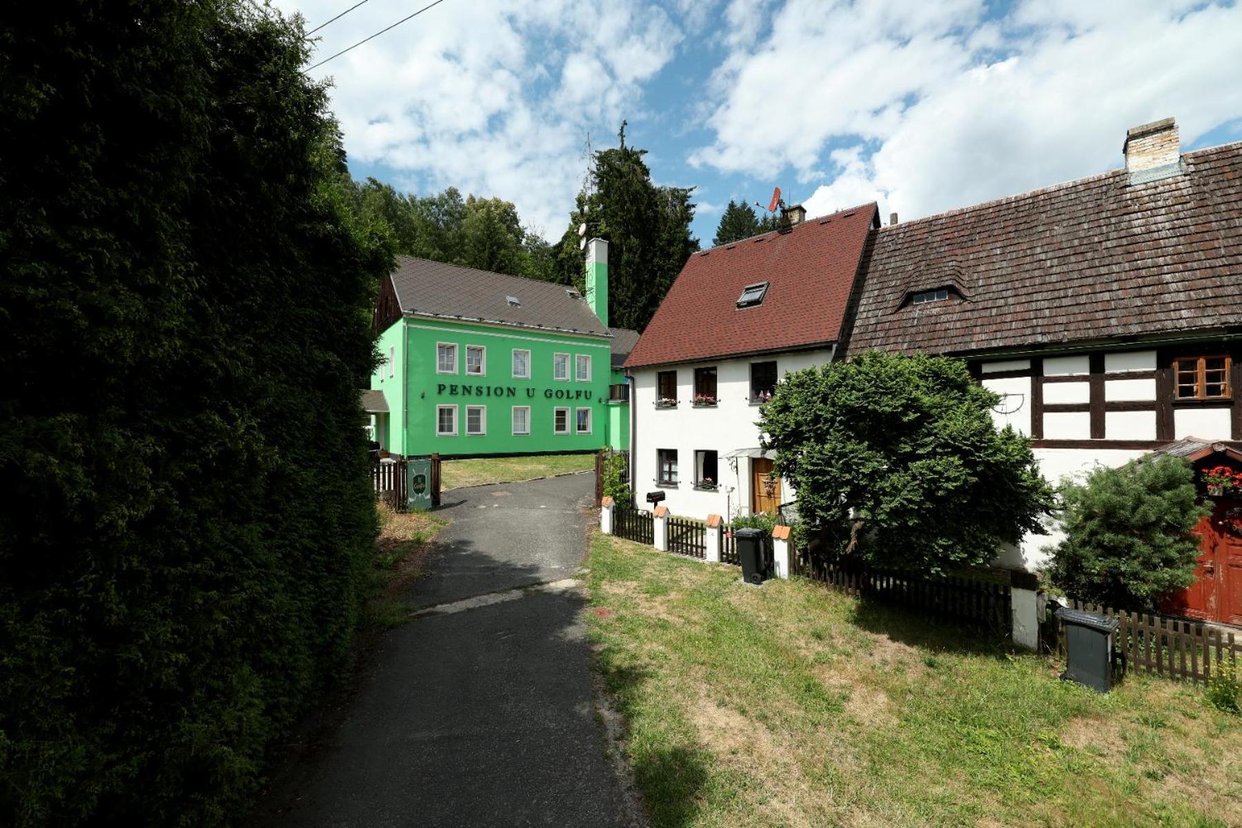 Pension U Golfu Cihelny Karlovy Vary Kültér fotó