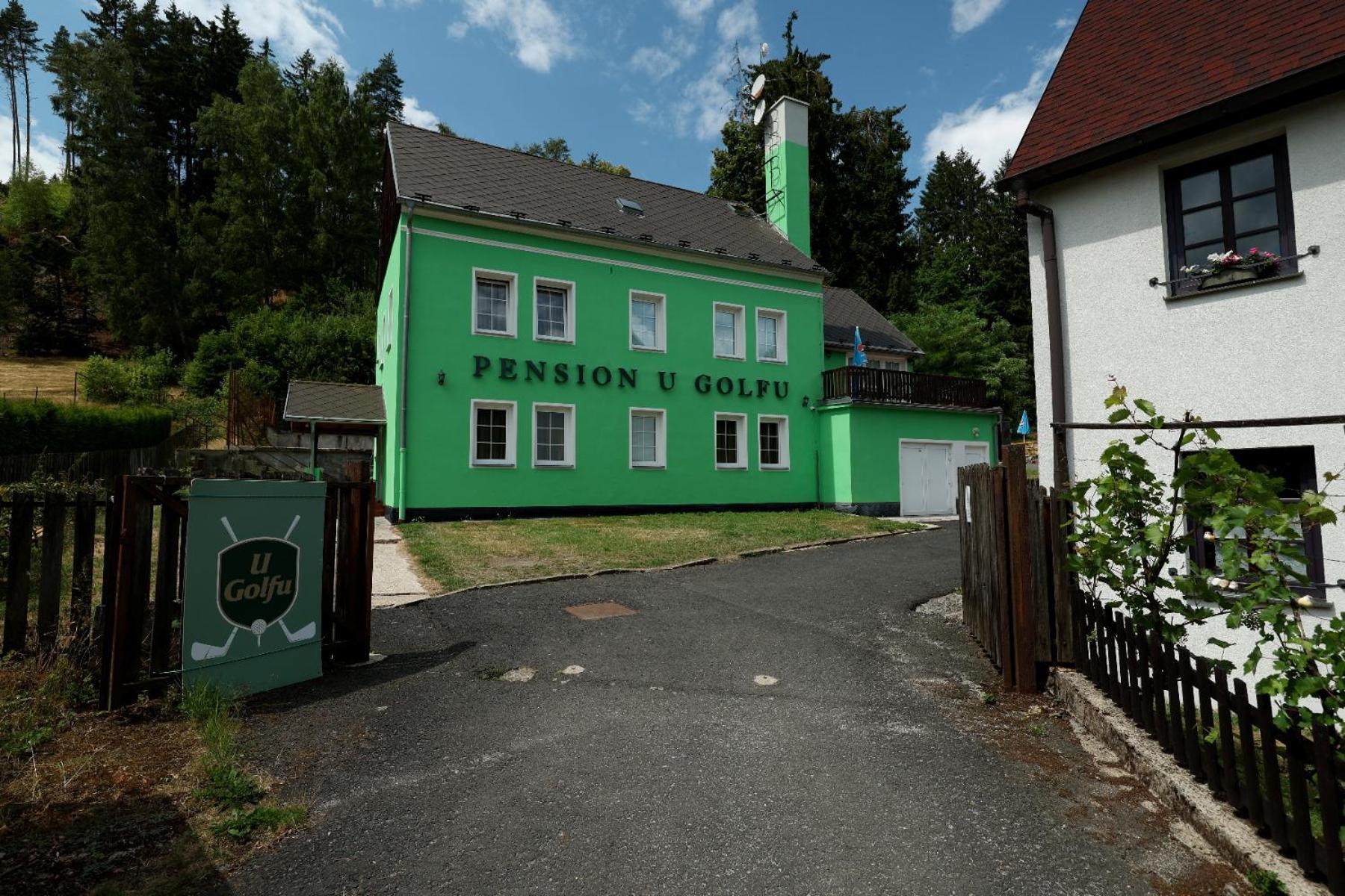 Pension U Golfu Cihelny Karlovy Vary Kültér fotó