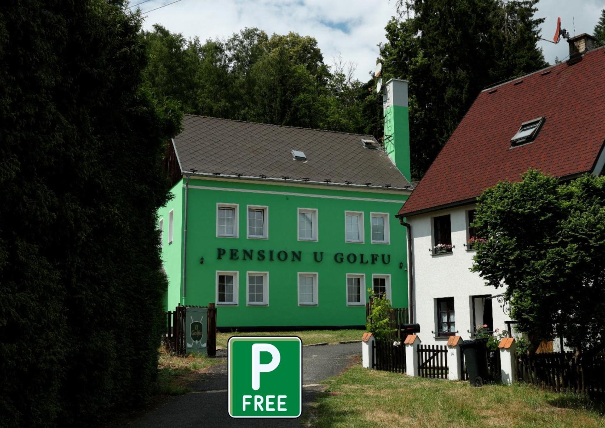 Pension U Golfu Cihelny Karlovy Vary Kültér fotó
